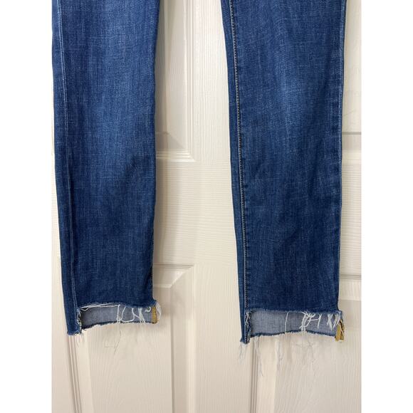 Cabi Mid Rise Denim Womens Raw Hem Jeans Capsule Everyday Casual Easy - Picture 2 of 7